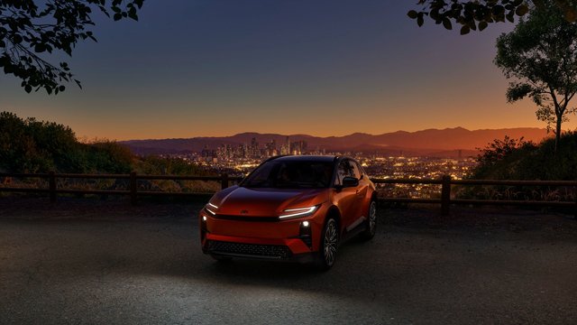 5 Ways the 2026 C-HR BEV AWD Delivers Electric Crossover Performance