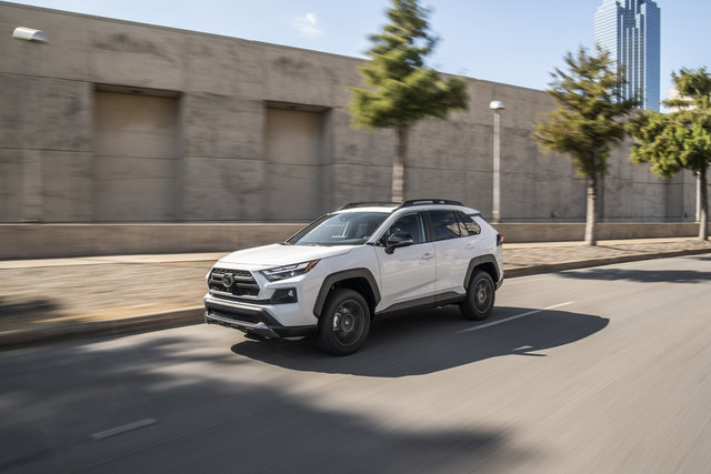 What separates the 2022 Toyota RAV4 from its competitors?