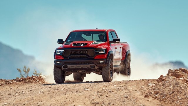 Le RAM 1500 TRX sort de l’extinction