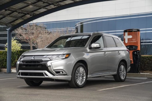 Mitsubishi Outlander PHEV 2020