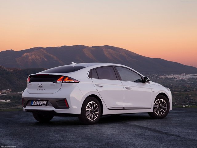 More Range and Faster Charging for 2020 Hyundai IONIQ Electric