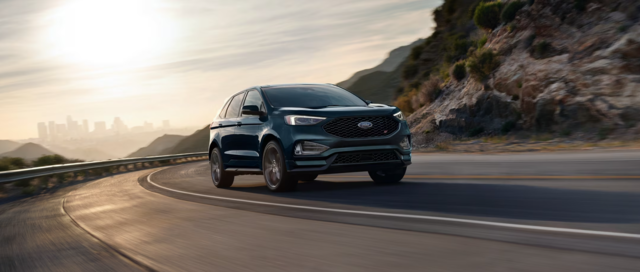 Experience the 2024 Ford Edge: Refined Design & Performance