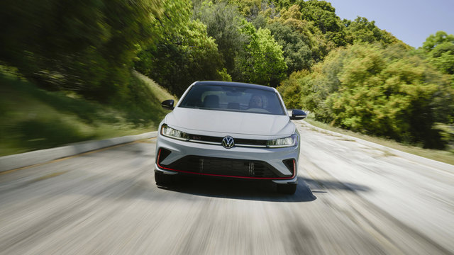 Jetta GLI 2026 : vos questions sur la berline sport de Volkswagen trouvent réponse