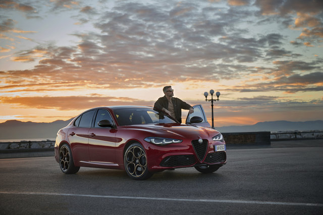 La série Alfa Romeo Intensa 2025 est lancée au Canada : Prix, caractéristiques et disponibilité