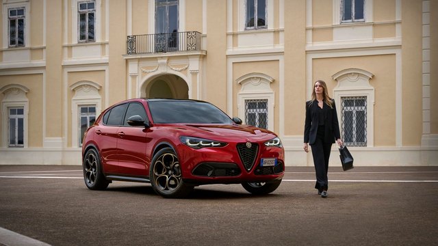 Alfa Romeo Stelvio 2025 ou Porsche Macan? Quel VUS de luxe vous convient le mieux?