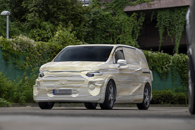 Mercedes-Benz commence à tester sur route la plate-forme de fourgonnettes électriques