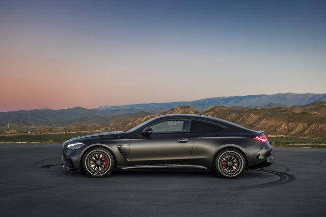 Ce qui démarque la Mercedes-AMG CLE 53 comme véhicule de performance