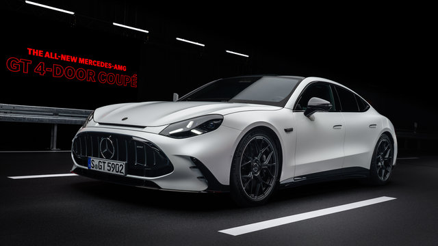 Trois moteurs à flux axial, recharge en 11 minutes et un mode sonore V8 : l’AMG GT 4 portes Coupe dévoilé