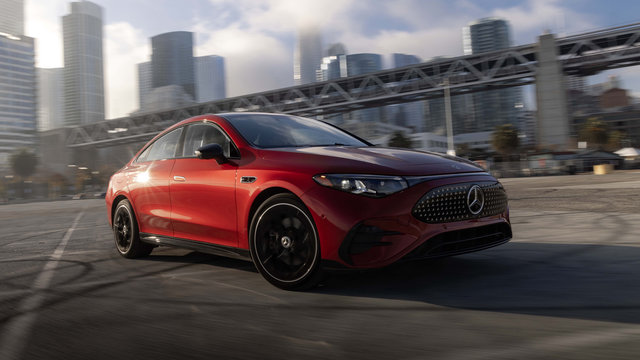 Mercedes-Benz CLA électrique 2026 ou BMW i4: quelle berline de luxe électrique vous convient ?