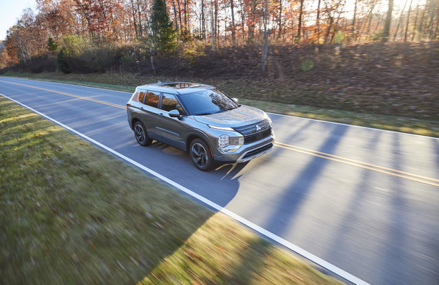 Le Mitsubishi Outlander obtient le titre de Meilleur choix en matière de sécurité de l'IIHS, en mettant l'accent sur ses robustes caractéristiques de série.