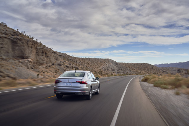 Volkswagen Jetta 2021 vs Honda Civic 2022 : rien ne vaut l’ingénierie allemande