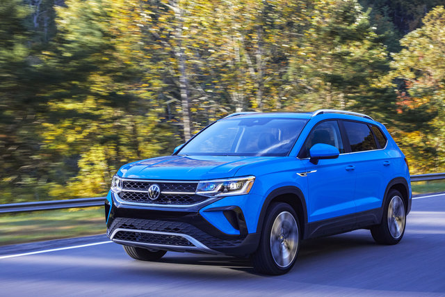 Gamme de véhicules utilitaires sport 2022 de Volkswagen: prix, capacité de remorquage et capacité du coffre