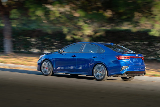 2021 Kia Forte vs 2021 Honda Civic: The Kia wins the efficiency battle