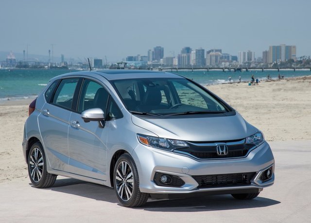 2018 Honda Fit: The Same Versatility and Agility With a Bit More Flavour