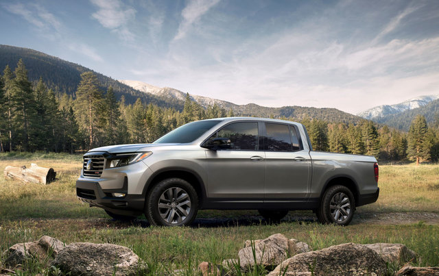 How does the 2023 Honda Ridgeline Stand Out?