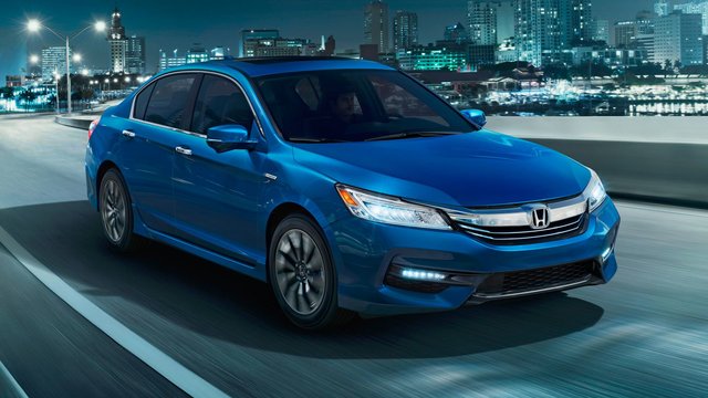La Honda Accord hybride 2017 est de retour au Canada