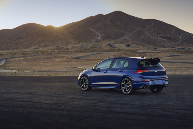 What’s new on the 2022 Volkswagen Golf R?