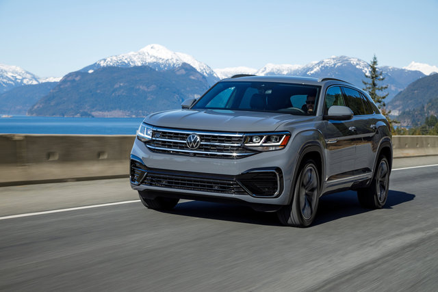 Top 3 Reasons to Choose a Pre-Owned 2020 Volkswagen Atlas Cross Sport