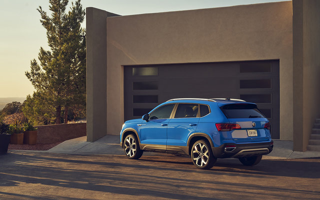 2022 Volkswagen Taos vs. 2021 Kia Sportage: Choose a Modern SUV