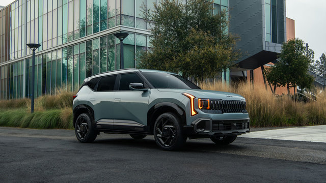 2027 Kia Seltos Launches at $28,495 MSRP With a First-Ever Hybrid Powertrain and e-AWD Expected Before Year’s End