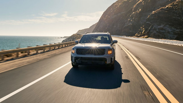 Kia's 2025-2026 Lineup: Interior Space and Towing Power for Canadian Family Adventures
