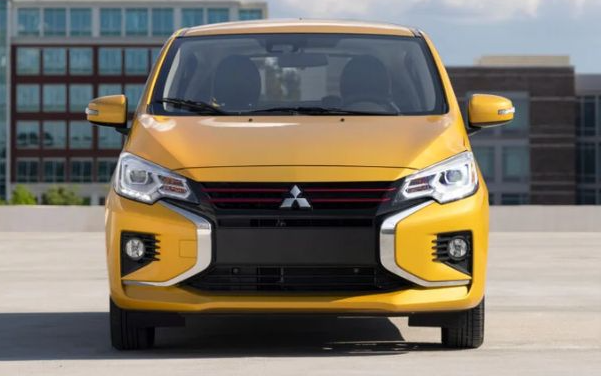 What are the technology features included in the 2023 Mitsubishi Mirage?