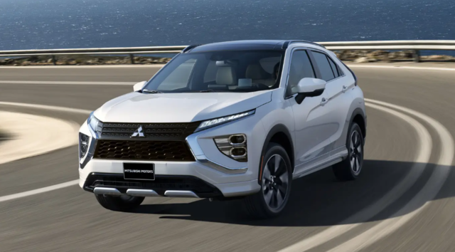 The 2023 Mitsubishi Eclipse Cross Lets You Find Your Destination Using Just Three Words Even When You’re Offline