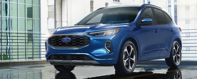 Face-à-face | Le Ford Escape 2023 contre le Toyota RAV4 | Ford Canada