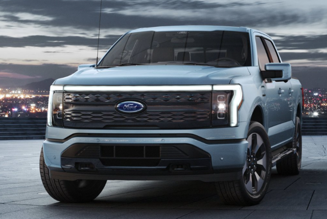 2022 Lightning: The F-150 Goes Electric!