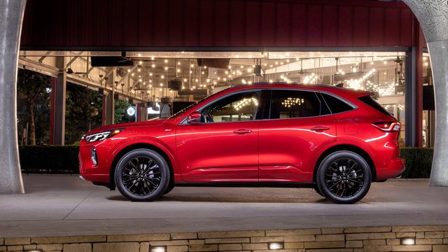 Le Ford Escape 2023 a été dévoilé et il nous en met plein la vue