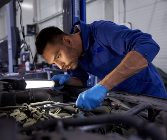 The Mazda 2-20 promise: Quality maintenance service