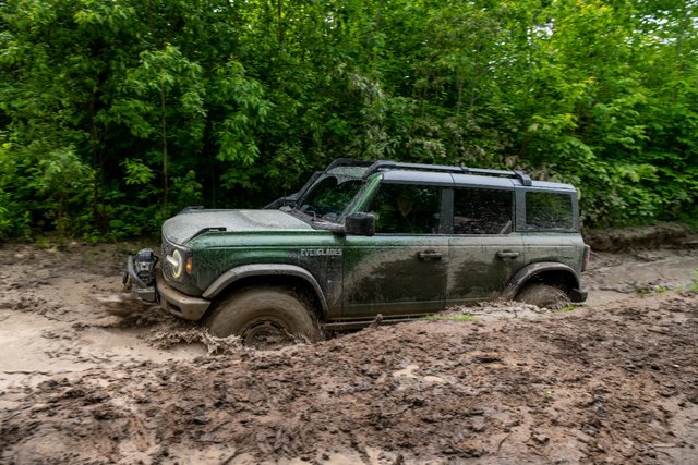 FORD BRONCO 2023 : L’AVENTURIER LÉGENDAIRE