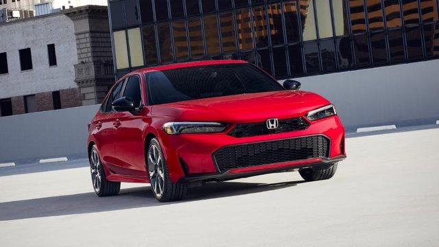 Rencontrez votre nouvelle voiture : la Honda Civic hybride 2025 arrive bientôt !