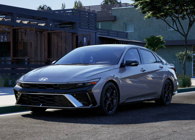 Tout ce que vous voulez savoir sur la Hyundai Elantra 2026 en trois questions