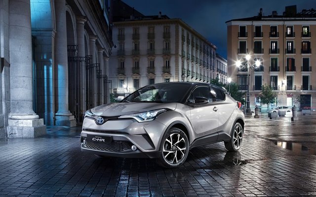 The 2017 Toyota C-HR is revealed!