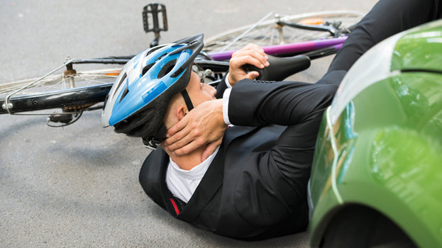 Protégeons nos cyclistes sur la route: comment effectuer nos manoeuvres?