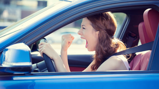 Les 10 pires habitudes des automobilistes.