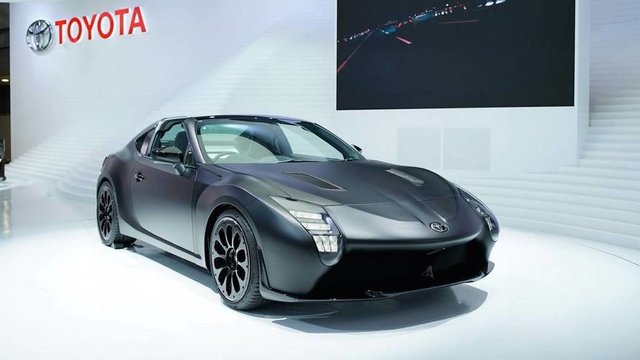 Toyota at the 2017 Tokyo Motor Show with its futuristic Toyota GR HV