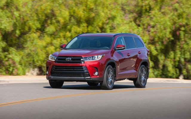 Toyota Highlander Hybrid: Drive to the rhythm of nature!