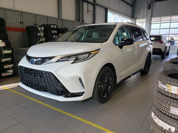 The 2021 Toyota Sienna is here !