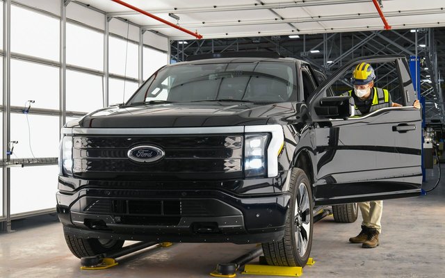 Ford va doubler ou presque la production du F-150 Lightning