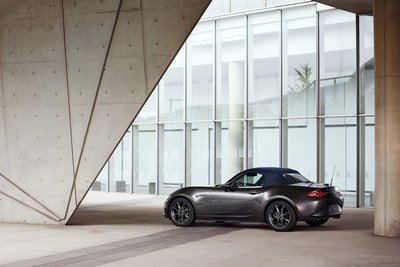La Mazda MX-5 remporte le prix de Meilleure Voiture de Sport / de Performance au Canada en 2022