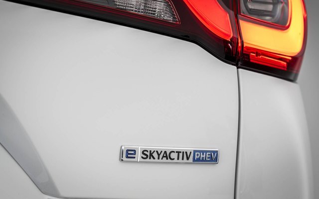 Mazda dévoile son nouveau système hybride rechargeable