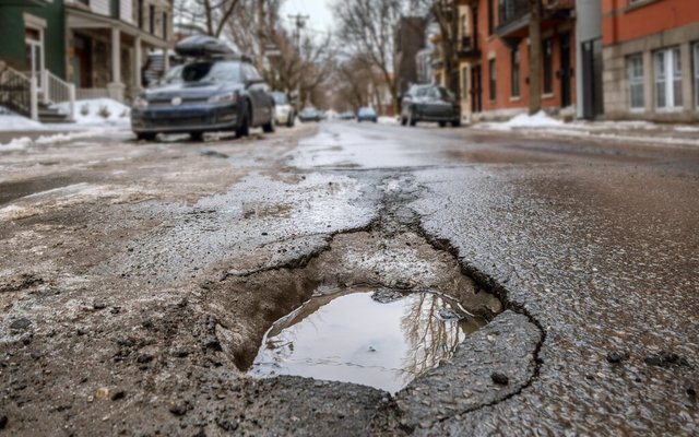 Most Drivers Use the Wrong Techniques with Potholes
