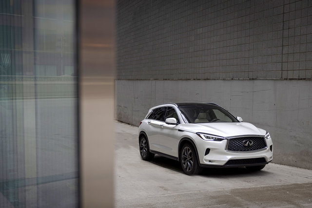 3 Reasons Why the 2023 Infiniti QX50 is a Better Choice than the 2023 Volvo XC60