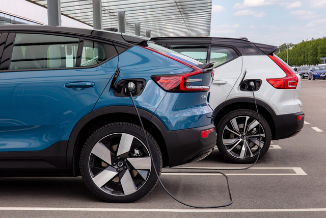 The differences between Level I, Level II and DC Fast Charging stations