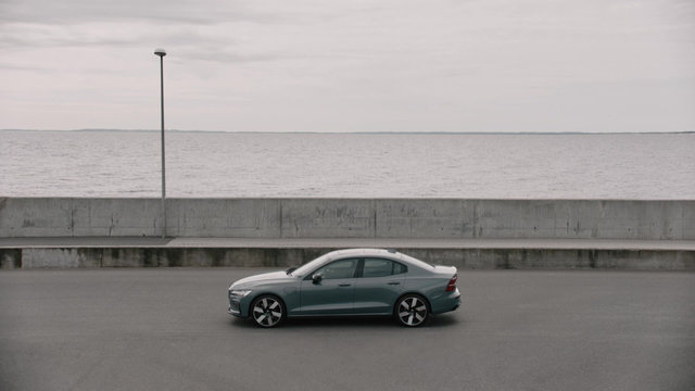 Overview of Current Volvo S60 Versions and Pricing