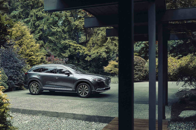 How the 2020 Mazda CX-9 is Perfect for a Ski Trip this Winter