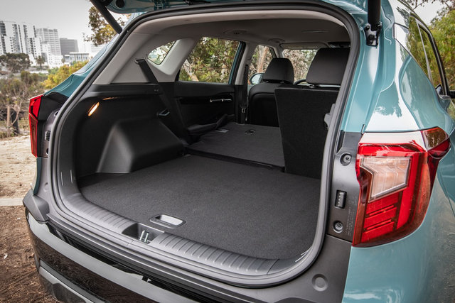 Smart Storage: A Closer Look at the Seltos's Dual-Level Cargo Floor
