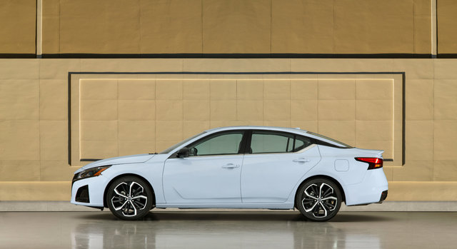 How ProPILOT Assist Makes Highway Commuting Easier in the 2025 Nissan Altima